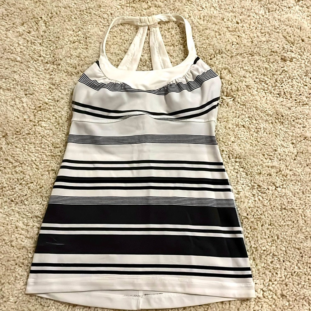 Lululemon size 4 striped tank top with built in bra.